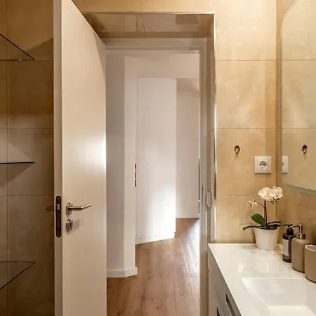 Ocean Breeze - T1 In By Lisbeyond